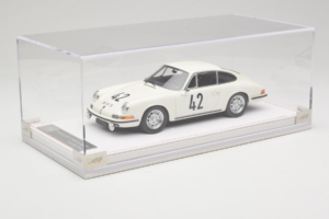 Porsche 911 S #42 R. Buchet / H. Linge Auguste Veuillet 24 Hours of Le Mans Class Winner 1967 IVY 1:18 REMC006 Sveķi — attēls 2 no 6