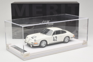 Porsche 911 S #42 R. Buchet / H. Linge Auguste Veuillet 24 Hours of Le Mans Class Winner 1967 IVY 1:18 REMC006 Sveķi — attēls 6 no 6