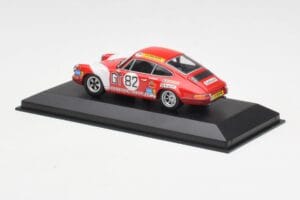 Porsche 911 S #82 Team Kremer Racing 1000km ADAC Neuhaus Class Winner 1971 Minichamps 1:43 400716882 Metāls — attēls 3 no 4