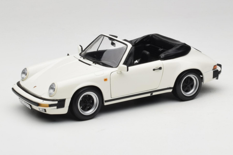 Porsche 911 SC Kabriolets Balts Minichamps 1:18 100063031 Metāls