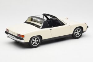 Porsche 914/6 Gaiša Ziloņkauls AUTOart 1:18 77933 Metāls — attēls 3 no 8