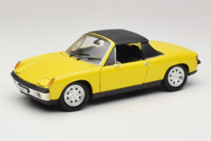 Porsche 914 Dzeltens Revell 1:18 8976 Metāls