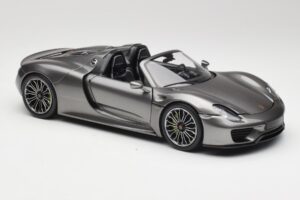 Porsche 918 Spyder Liquid Metal Sudrabs Minichamps 1:18 110062430 Metāls — attēls 6 no 8