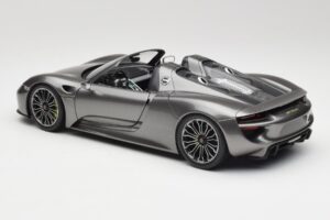 Porsche 918 Spyder Liquid Metal Sudrabs Minichamps 1:18 110062430 Metāls — attēls 7 no 8