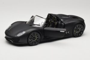 Porsche 918 Spyder Matte Black Minichamps 1:18 110060031 Metāls — attēls 2 no 8