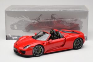 Porsche 918 Spyder Sarkans Minichamps 1:18 110062435 Metāls — attēls 8 no 8