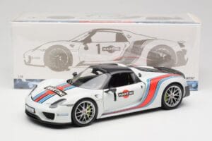 Porsche 918 Spyder Weissach Package Martini Minichamps 1:18 110062440 Metāls — attēls 8 no 8