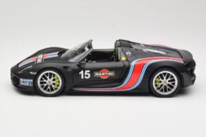 Porsche 918 Spyder Weissach Package Matt Black With Martini Stripes Minichamps 1:18 110062445 Metāls — attēls 4 no 8
