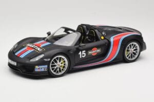 Porsche 918 Spyder Weissach Package Matt Black With Martini Stripes Minichamps 1:18 110062445 Metāls