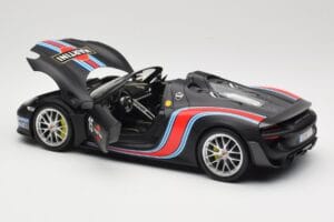 Porsche 918 Spyder Weissach Package Matt Black With Martini Stripes Minichamps 1:18 110062445 Metāls — attēls 5 no 8