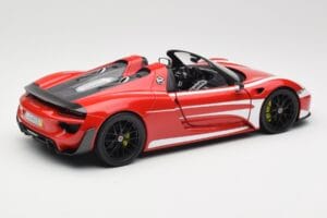 Porsche 918 Spyder Weissach Package Sarkans & Baltas Svītras Minichamps 1:18 110062442 Metāls — attēls 4 no 9