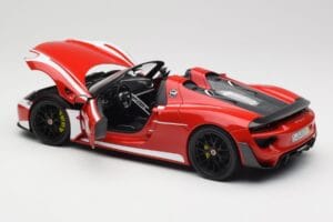 Porsche 918 Spyder Weissach Package Sarkans & Baltas Svītras Minichamps 1:18 110062442 Metāls — attēls 6 no 9