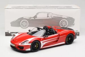 Porsche 918 Spyder Weissach Package Sarkans & Baltas Svītras Minichamps 1:18 110062442 Metāls — attēls 9 no 9