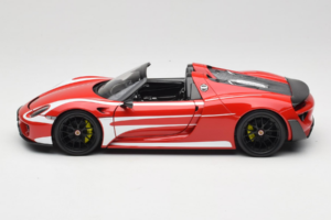 Porsche 918 Spyder Weissach Package Sarkani Balti Svītras Minichamps 1:18 110062442-O1 Metāls — attēls 4 no 8