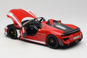 Porsche 918 Spyder Weissach Package Sarkani Balti Svītras Minichamps 1:18 110062442-O1 Metāls — attēls 5 no 8