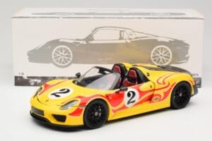 Porsche 918 Spyder Weissach Package Dzeltens Ar Svītrām Minichamps 1:18 110062446 Metāls — attēls 8 no 8