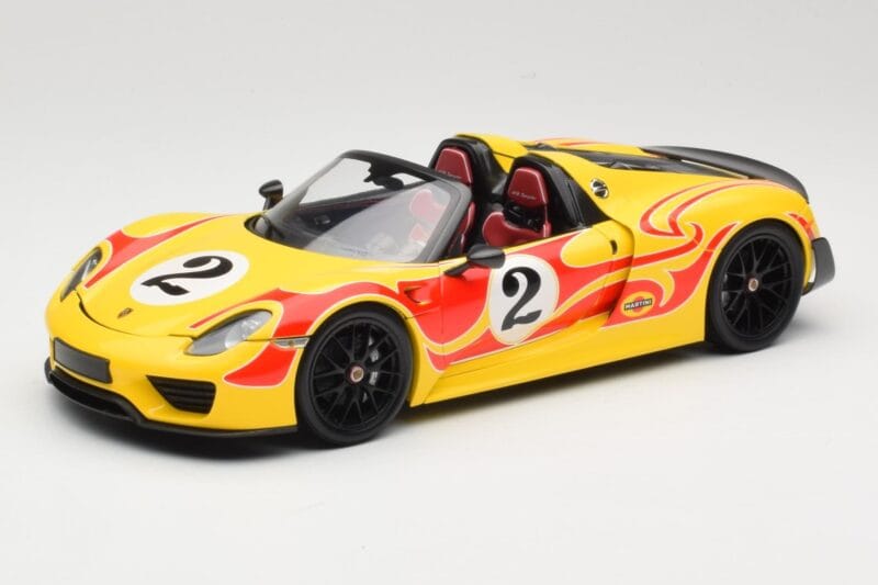 Porsche 918 Spyder Weissach Package Dzeltens Ar Svītrām Minichamps 1:18 110062446 Metāls