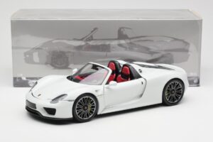 Porsche 918 Spyder Balts Minichamps 1:18 110062436 Metāls — attēls 8 no 8