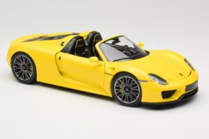 Porsche 918 Spyder Dzeltens Minichamps 1:18 110062434 Metāls — attēls 6 no 8