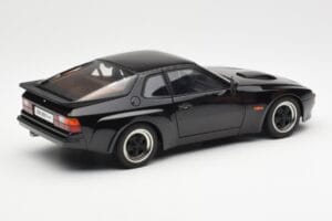 Porsche 924 Carrera GT Melns AUTOart 1:18 78001 Metāls — attēls 3 no 8