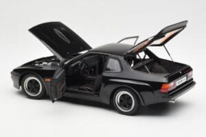 Porsche 924 Carrera GT Melns AUTOart 1:18 78001 Metāls — attēls 5 no 8