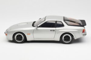 Porsche 924 Carrera GT Diamond Sudrabs AUTOart 1:18 78002 Metāls — attēls 4 no 8