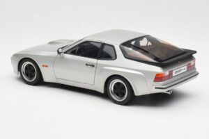Porsche 924 Carrera GT Diamond Sudrabs AUTOart 1:18 78002 Metāls — attēls 7 no 8