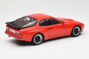 Porsche 924 Carrera GT Guards Sarkans AUTOart 1:18 78003 Metāls — attēls 3 no 8