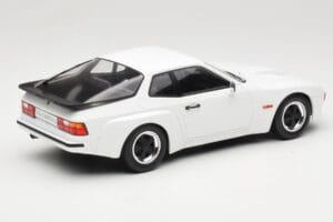Porsche 924 Carrera GT Balts MCG 1:18 MCG18197 Metāls — attēls 2 no 6