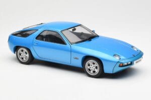 Porsche 928 Zils AUTOart 1:18 77901 Metāls — attēls 6 no 8