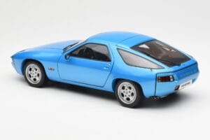 Porsche 928 Zils AUTOart 1:18 77901 Metāls — attēls 7 no 8