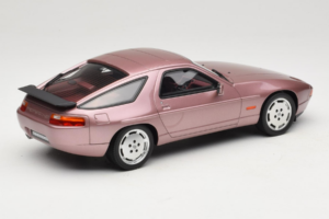 Porsche 928 S Cassis Red Metallic GT Spirit 1:18 GT524 Sveķi — attēls 2 no 6