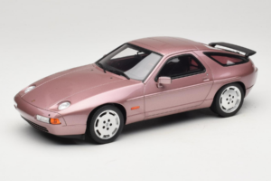 Porsche 928 S Cassis Red Metallic GT Spirit 1:18 GT524 Sveķi