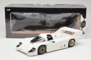 Porsche 956K Plain Body 1982 Minichamps 1:18 155826600 Metāls — attēls 6 no 6