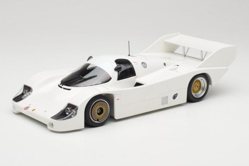 Porsche 956K Plain Body 1982 Minichamps 1:18 155826600 Metāls