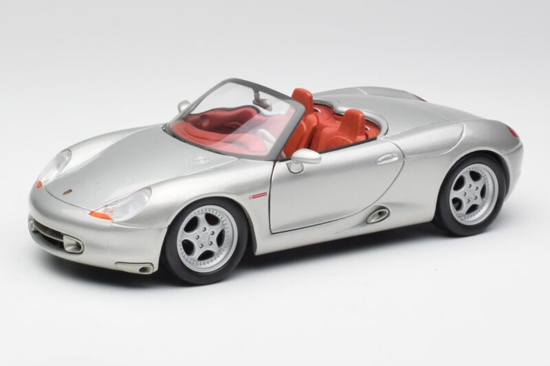 Porsche Boxster 986 Sudrabs Maisto 1:18 37800-M3 Metāls