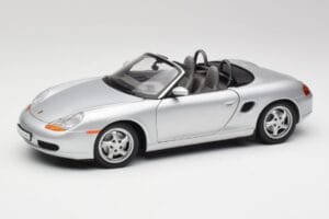 Porsche Boxster 986 Kabriolets Arctic Sudrabs Metāliski UT Models 1:18 27852 Metāls