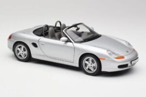 Porsche Boxster 986 Kabriolets Arctic Sudrabs Metāliski UT Models 1:18 27852 Metāls — attēls 6 no 8