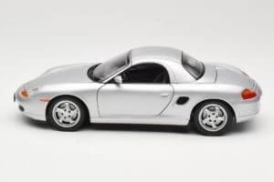 Porsche Boxster 986 Hard Top Sudrabs UT Models 1:18 27854 Metāls — attēls 4 no 8