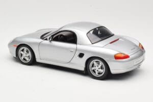 Porsche Boxster 986 Hard Top Sudrabs UT Models 1:18 27854 Metāls — attēls 7 no 8