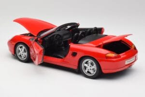 Porsche Boxster S 986 Guards Sarkans UT Models 1:18 27861-M1 Metāls — attēls 5 no 8