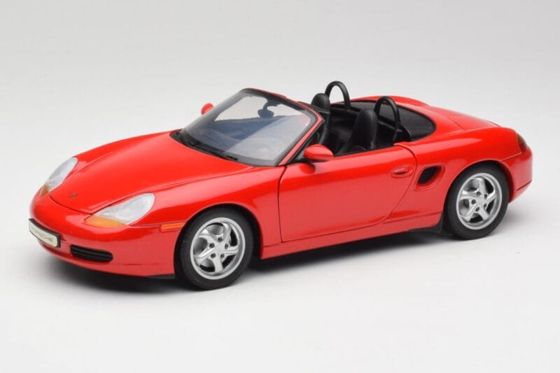 Porsche Boxster S 986 Guards Sarkans UT Models 1:18 27861-M1 Metāls