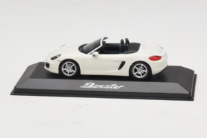 Porsche Boxster 981 Balts Minichamps 1:43 WAP0202000D-R1 Metāls
