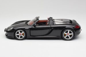 Porsche Carrera GT Melns Maisto 1:18 36665 Metāls — attēls 4 no 8