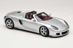 Porsche Carrera GT Silver Metallic Minichamps 1:18 WAP02103014 Metāls — attēls 6 no 8
