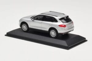 Porsche Cayenne 958 Sudrabs Minichamps 1:43 WAP0200020B Metāls — attēls 3 no 4