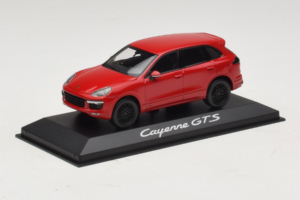 Porsche Cayenne 958 GTS Sarkans Minichamps 1:43 WAP0200070E Metāls — attēls 2 no 5