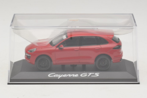 Porsche Cayenne 958 GTS Sarkans Minichamps 1:43 WAP0200070E Metāls — attēls 4 no 5