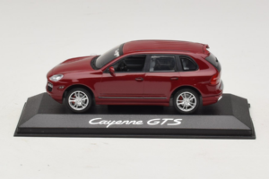 Porsche Cayenne 955 GTS Sarkans Ar Sudraba Diskiem Minichamps 1:43 WAP02000818 Metāls