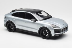 Porsche Cayenne E3 S Coupe Dolo Sudrabs Norev 1:18 WAP0213220K Metāls — attēls 4 no 6